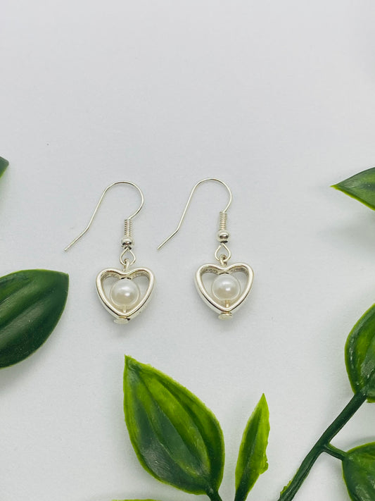 Single Heart White Pearl Bead Earrings