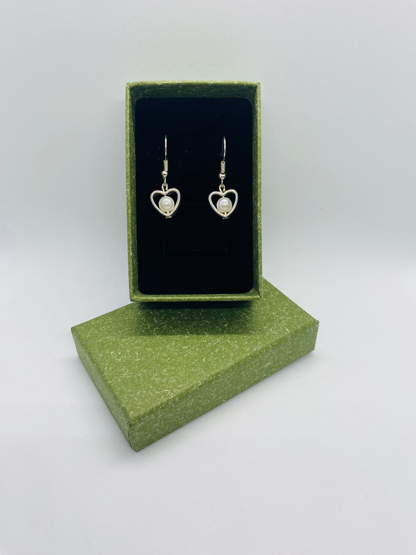 Single Heart White Pearl Bead Earrings